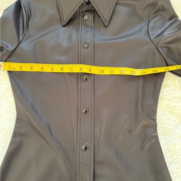 ALEXANDER WANG  crystal-embellished split-cuff shirt 1CC1221550-00. - Picture 16 of 16